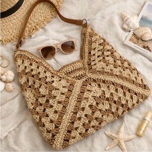 Woven Crochet Beach Tote Bag in Two-Tone Beige